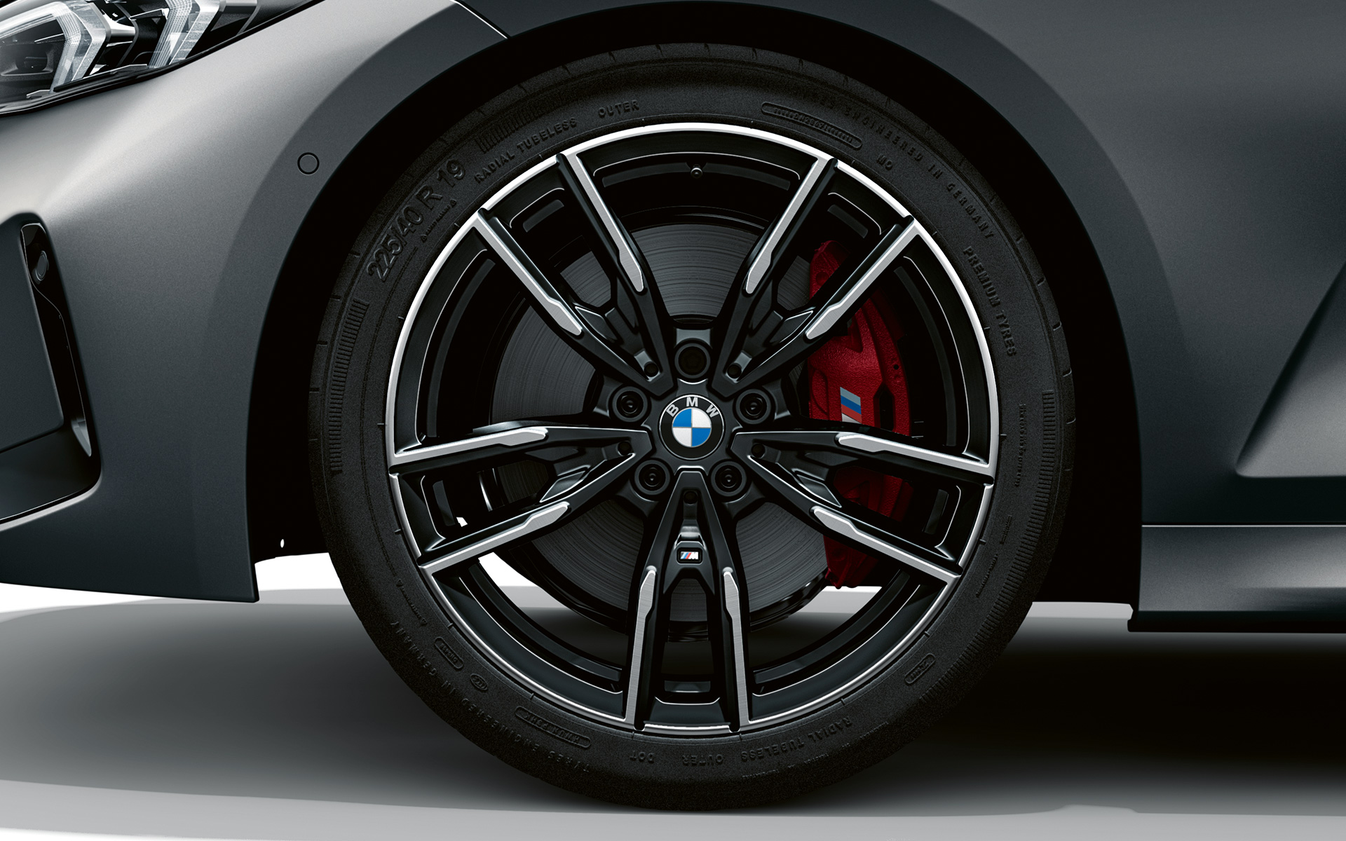 19 inch lichtmetalen M wielen in Dubbelspaak styling 792 M Bicolor Jet Black BMW M340i xDrive Sedan G20 BMW M340i xDrive Sedan G20 BMW Individual Frozen Pure Grey metallic 19 inch lichtmetalen M wielen in Dubbelspaak styling 792 M Bicolor Jet Black