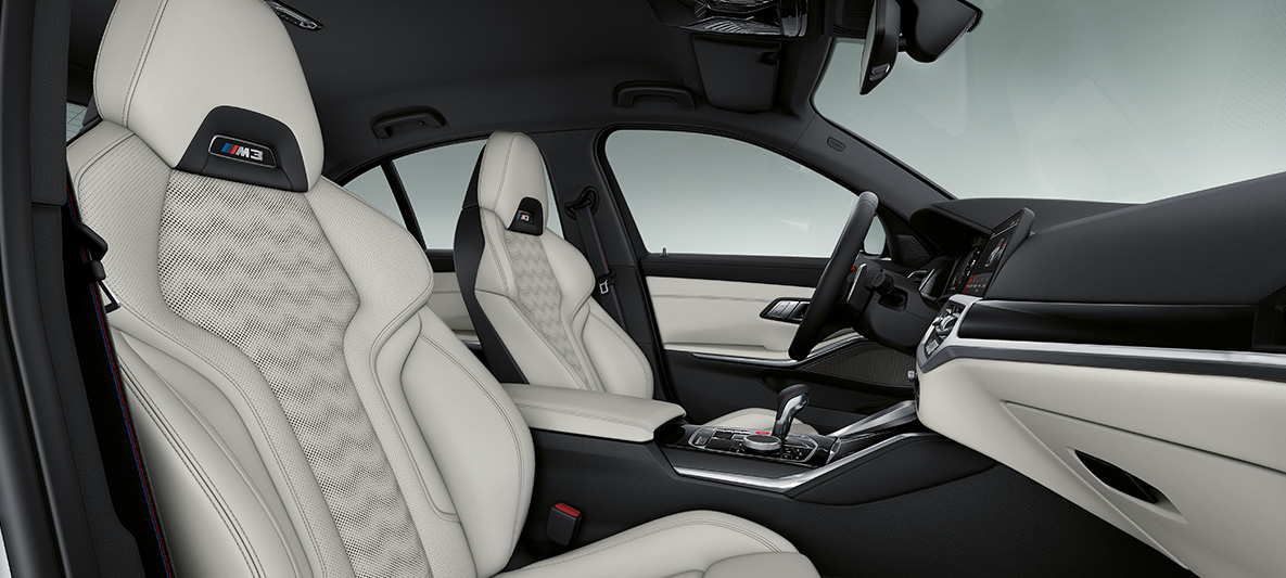 BMW Individual vollederuitrusting Merino Elfenbeinweiß BMW M4 Coupé G82 interieur BMW Individual vollederuitrusting Merino Elfenbeinweiß BMW M4 Coupé G82 interieur cockpit