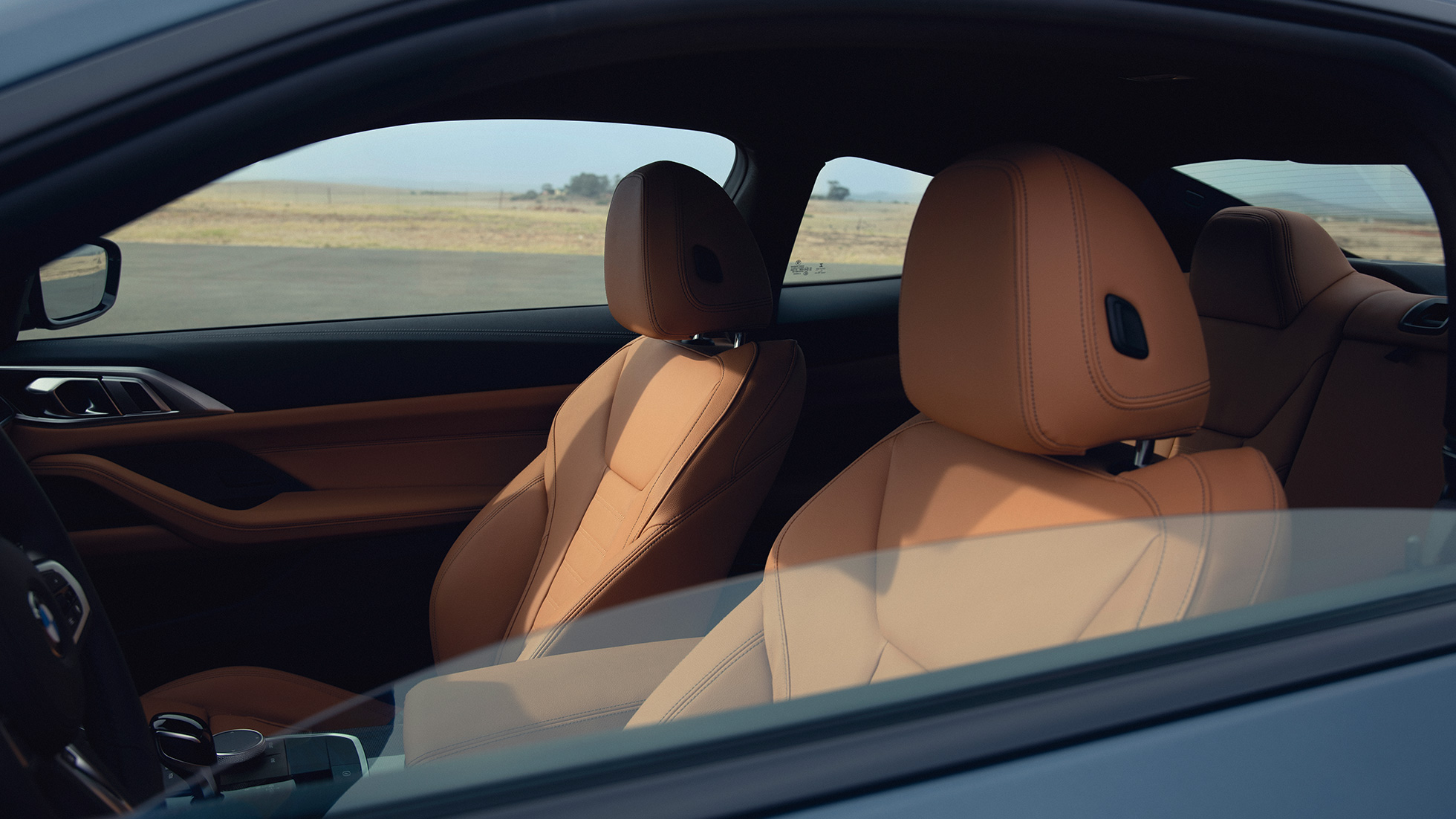 Sportstoelen BMW M440i xDrive Coupé G22 BMW M440i xDrive Coupé Arctic Race Blue metallic G22 interieur sportstoelen