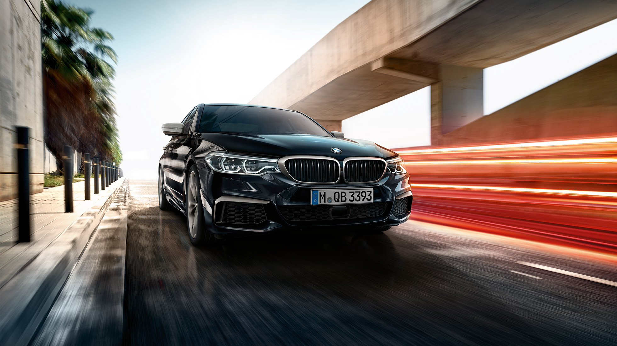 Exterieurdesign BMW M550i en BMW M550d driekwart vooraanzicht