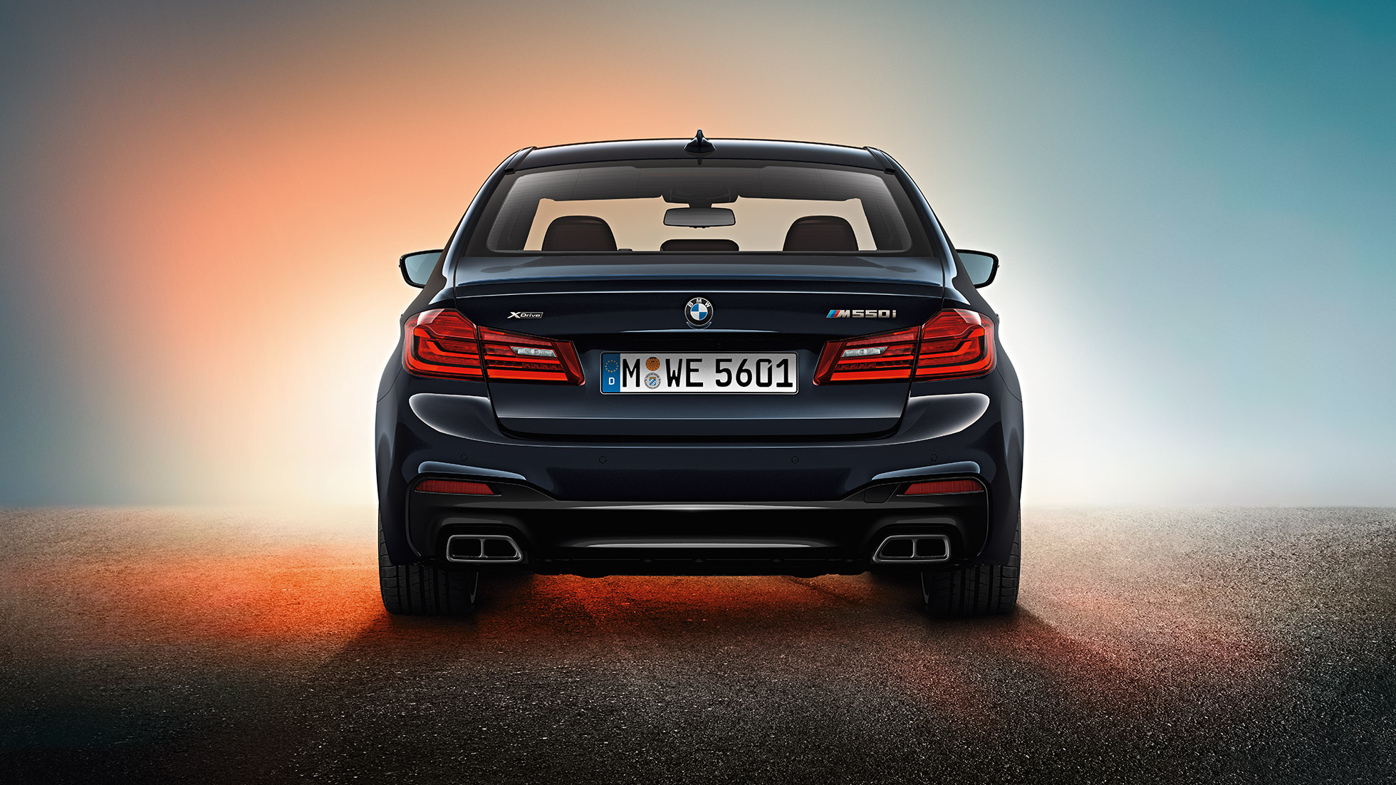 Achterzijde design BMW M550i en BMW M550d design achteraanzicht