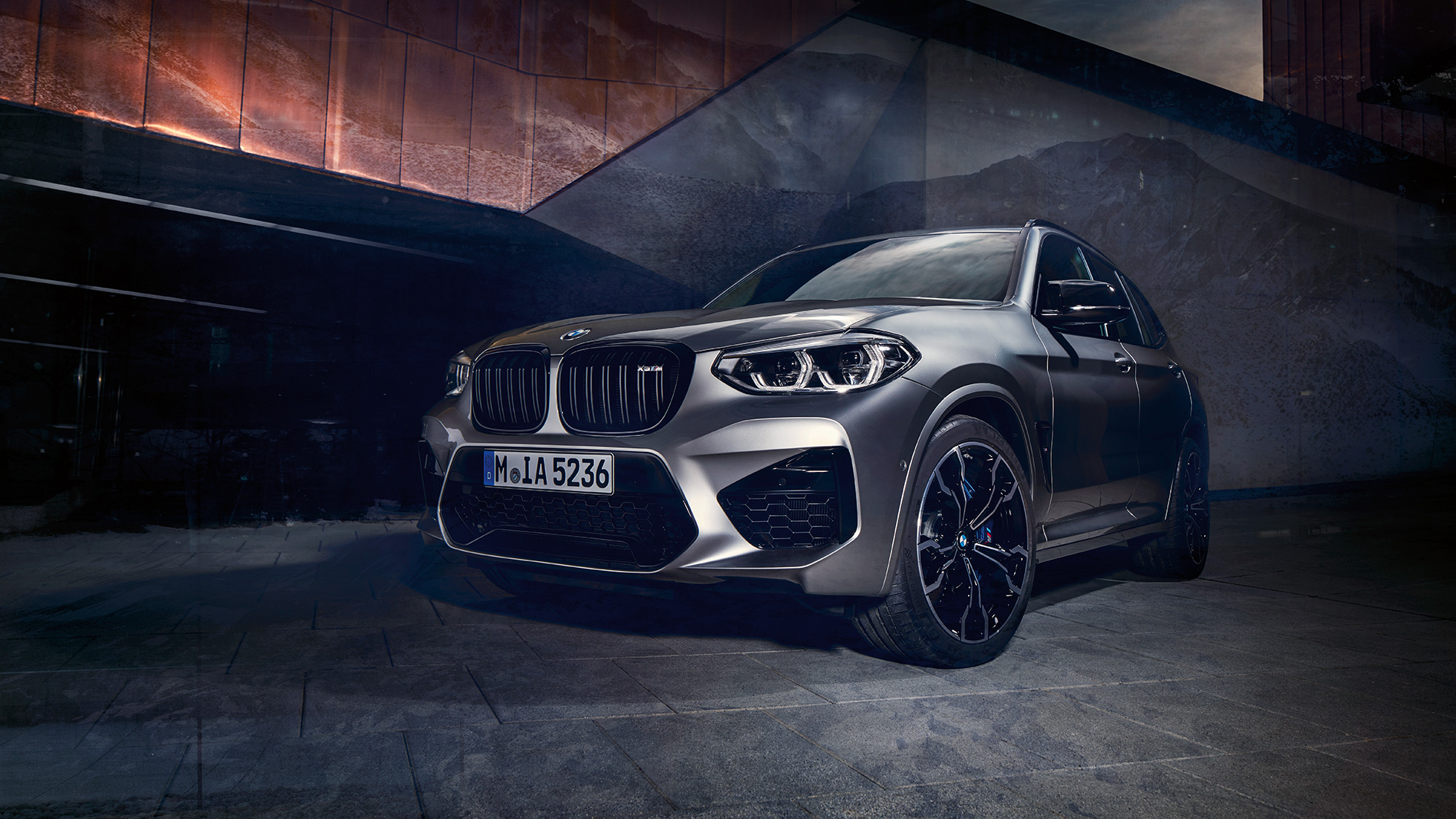 BMW X3 M Competition, driekwart vooraanzicht BMW X3 M Competition in Donington Grau metallic, exterieur, driekwart vooraanzicht