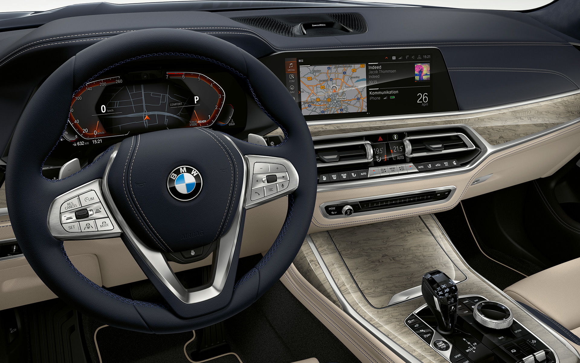 BMW X7 M50i M50d G07 cockpit close-up BMW X7 M50i M50d G07 cockpit close-up