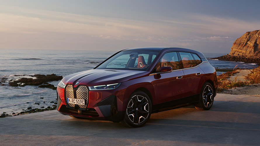 BMW iX I20 eerste generatie driekwart zijaanzicht stilstaand BMW X modellen BMW iX I20 eerste generatie driekwart zijaanzicht stilstaand