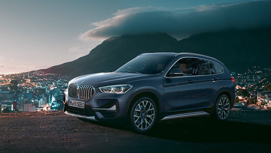 BMW X1 F48 tweede generatie driekwart zijaanzicht stilstaand BMW X modellen BMW X1 F48 tweede generatie driekwart zijaanzicht stilstaand