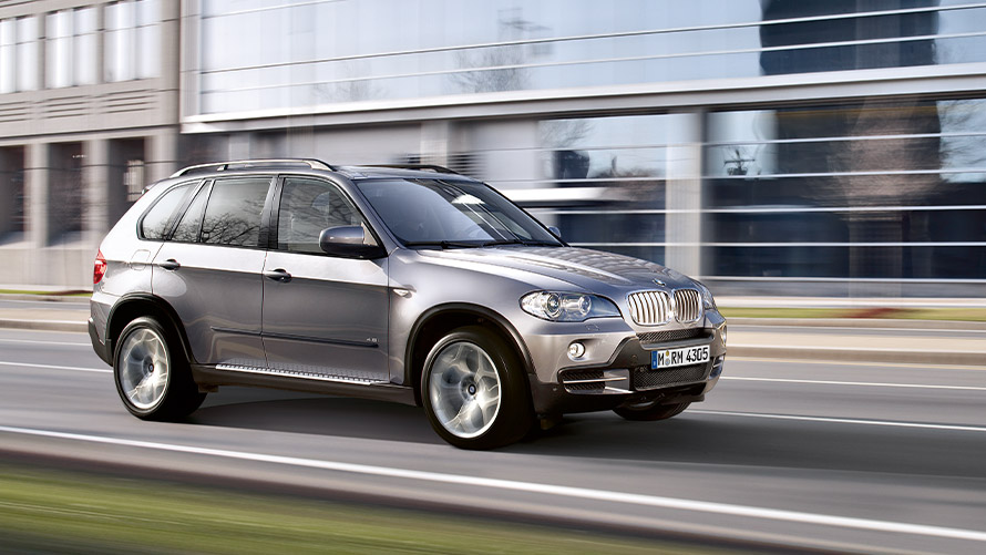 BMW X5 E70 tweede generatie zijaanzicht rijdend BMW X modellen BMW X5 E70 tweede generatie zijaanzicht rijdend