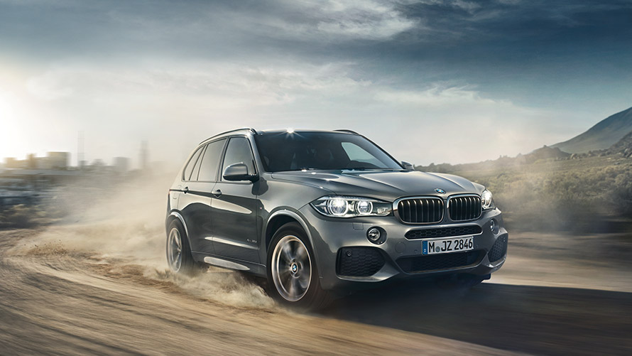BMW X5 F15 derde generatie driekwart vooraanzicht rijdend BMW X modellen BMW X5 F15 derde generatie driekwart vooraanzicht rijdend