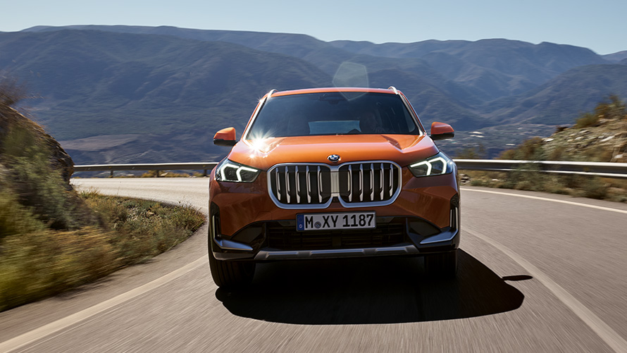 BMW X1 U11 ICE xLine bestuurdersassistentiesystemen BMW X1 U11 ICE xLine Utah Orange metallic bestuurderassistentiesystemen veiligheid