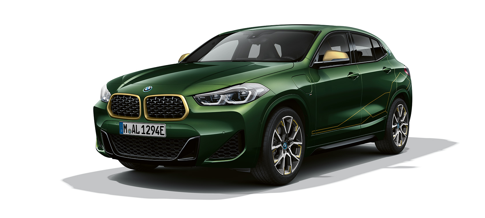 Driekwart vooraanzicht BMW X2 F39 Driekwart vooraanzicht BMW X2 F39 Sanremo Green metallic