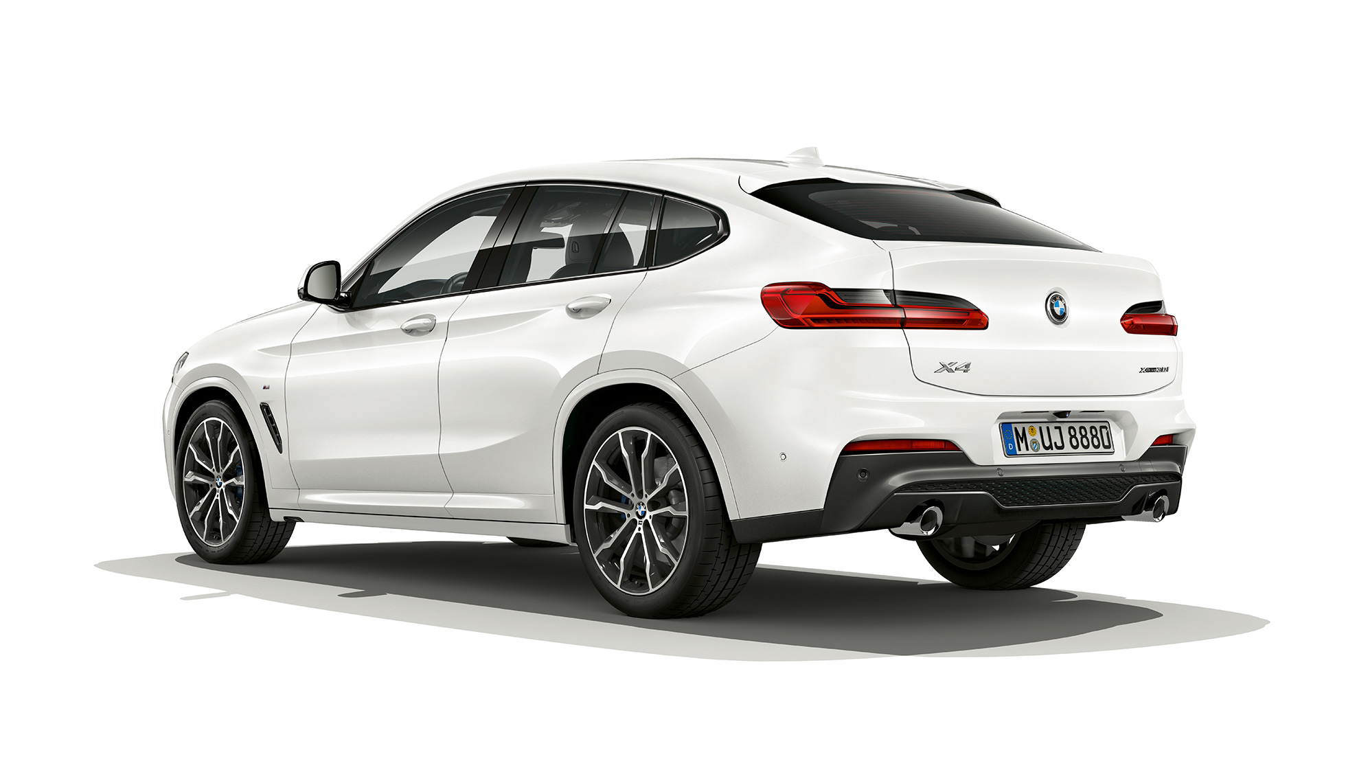 Driekwart achteraanzicht BMW X4 Model M Sport BMW X4 xDrive30i Model M Sport G02 2018 Alpinweiß driekwart achteraanzicht