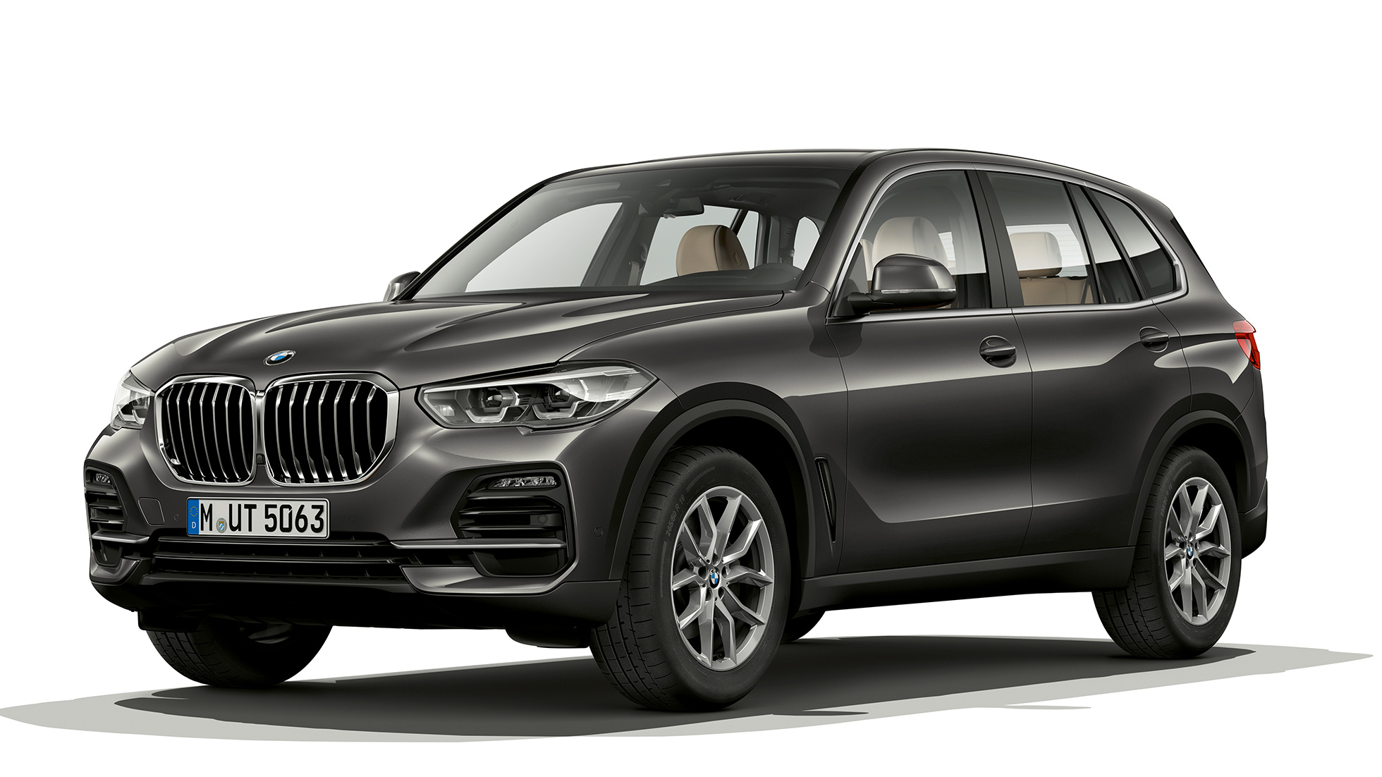 BMW X5 xDrive30d GO5 2018 driekwart vooraanzicht BMW X5 xDrive30d G05 2018 Sophisto Grey Brilliant Effect metallic driekwart vooraanzicht