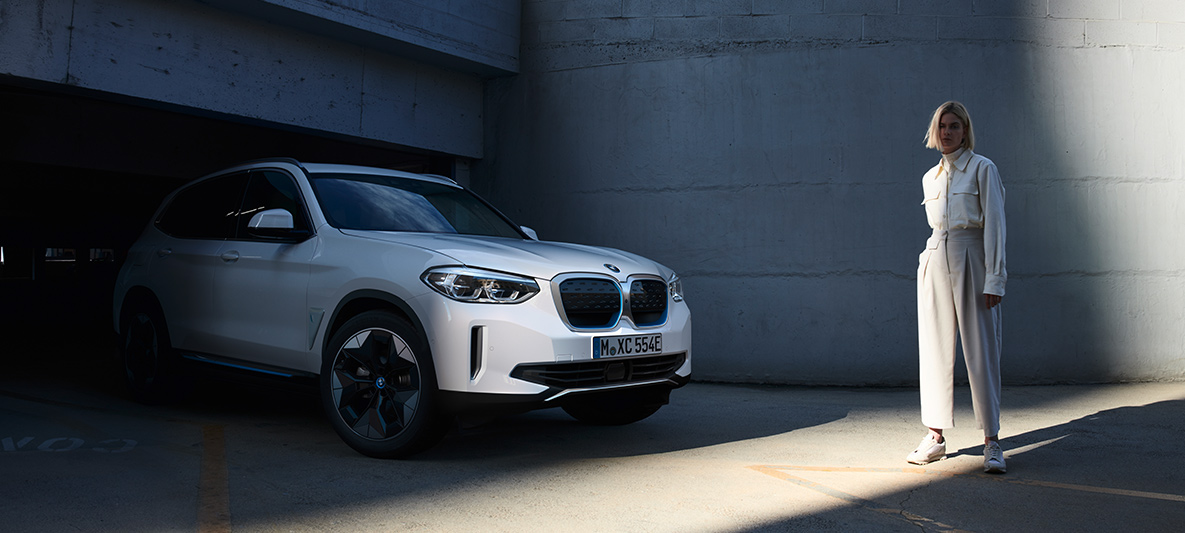 Vrouw voor BMW iX3 BMW EfficientDynamics vrouw voor BMW i3