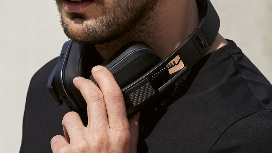 BMW M Bluetooth-Hoofdtelefoon. BMW M Bluetooth-Hoofdtelefoon.