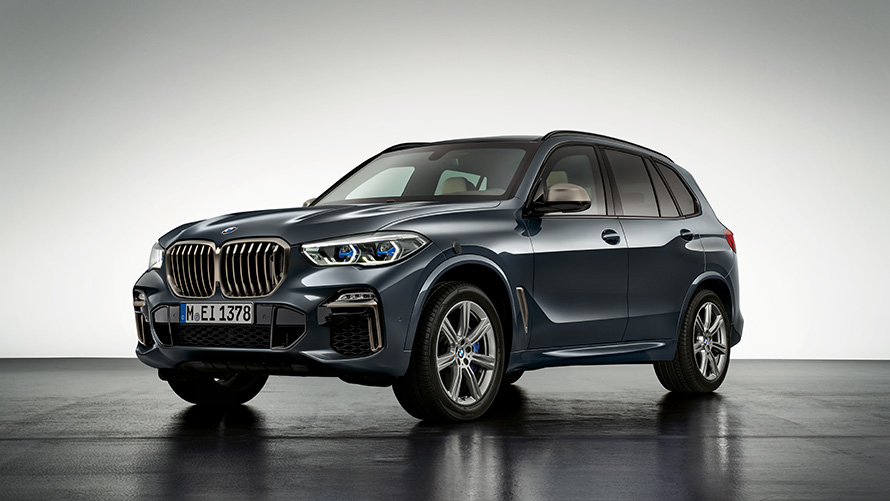 BMW Beveiligde voertuigen BMW X5 Protection VR6 onbeschadigd BMW Beveiligde voertuigen BMW X5 Protection VR6 driekwart vooraanzicht onbeschadigd