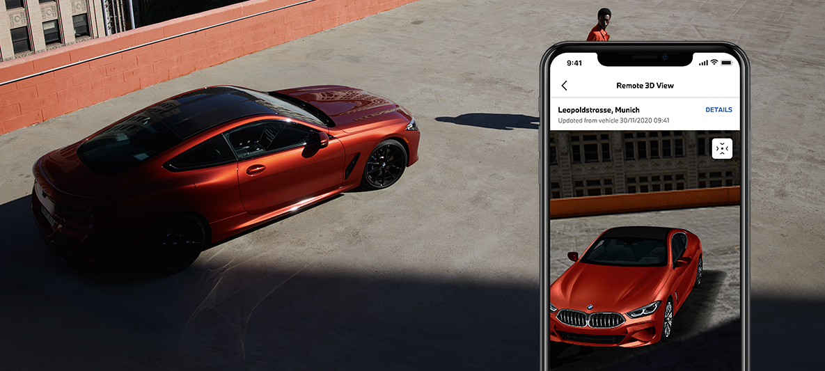 My BMW App auto altijd in de gaten houden – bovenaanzicht BMW met persoon My BMW App auto altijd in de gaten houden – bovenaanzicht BMW met persoon
