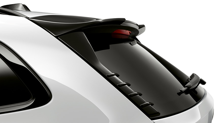 M Performance dakspoiler BMW M Performance Parts M Performance dakspoiler BMW M Performance Parts close-up
