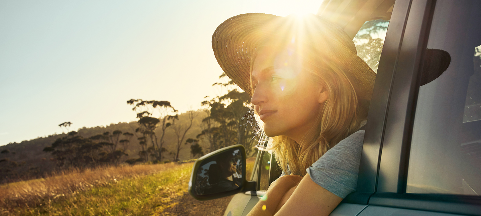 Originele BMW Accessoires voorjaar en zomer, vrouw in BMW Originele BMW Accessoires voorjaar en zomer: vrouw in BMW
