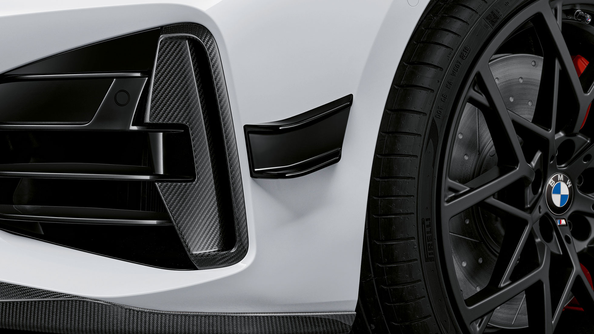 M Performance Aero flicks High Gloss Black. M Performance Aero flicks High Gloss Black.