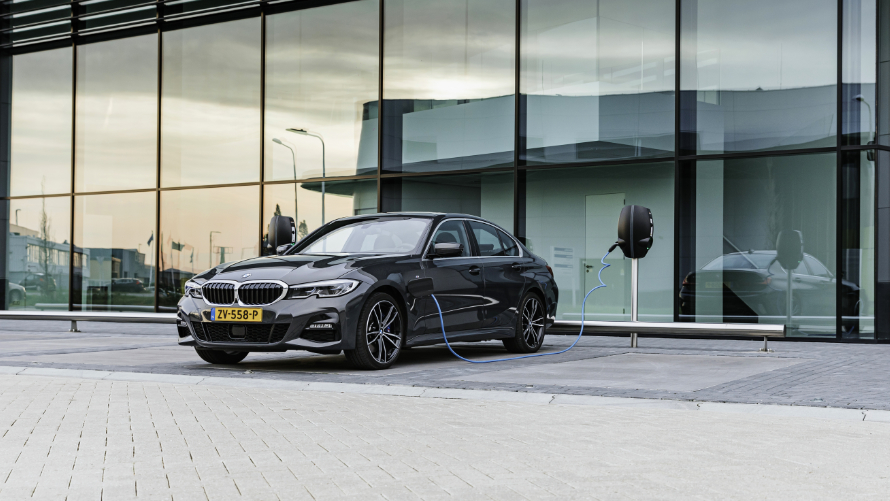 BMW 3 SERIE eDRIVE EDITION. BMW 3 SERIE eDRIVE EDITION.