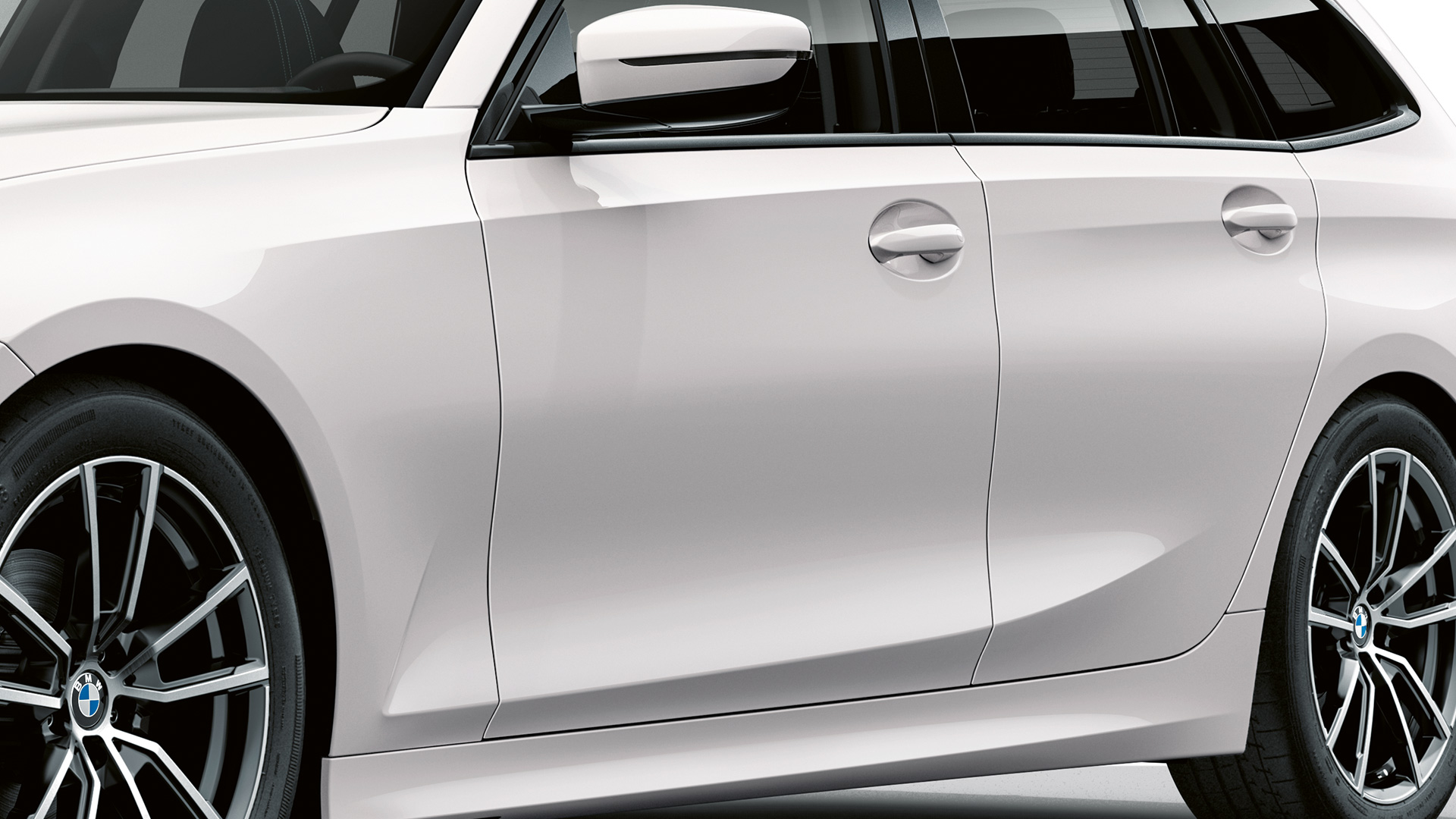 schadevisualizer exterieur BMW driekwart vooraanzicht lak close-up.