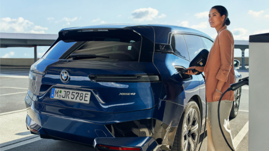 FINANCIER UW NIEUWE ELEKTRISCHE OF PLUG-IN HYBRIDE BMW TIJDELIJK EXTRA VOORDELIG. FINANCIER UW NIEUWE ELEKTRISCHE OF PLUG-IN HYBRIDE BMW TIJDELIJK EXTRA VOORDELIG.