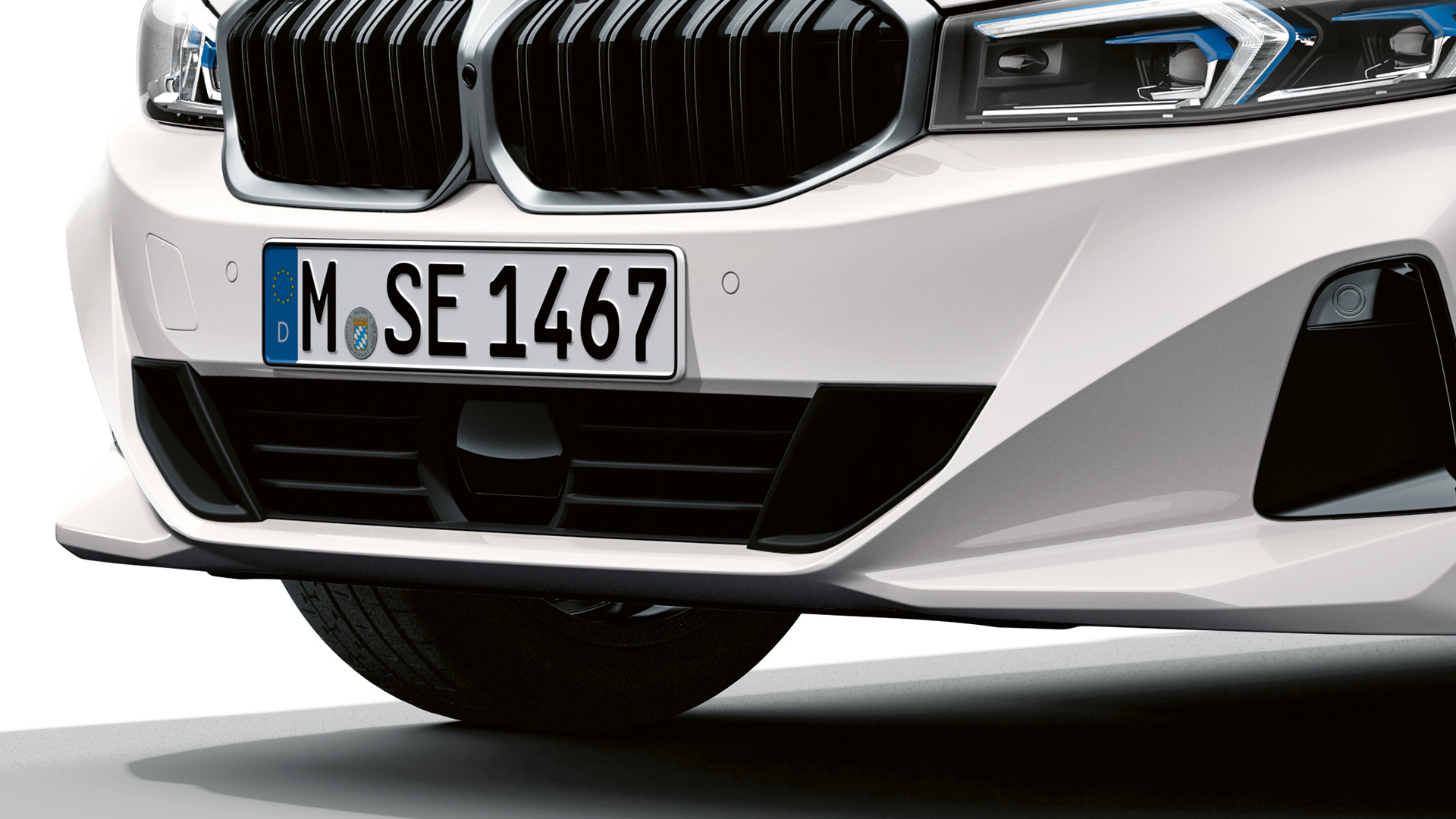 BMW schadevisualizer exterieur BMW driekwart vooraanzicht bumper close-up.